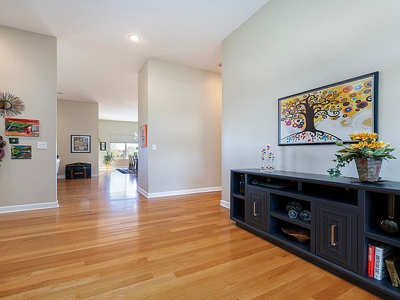 4th image of 7683 N Kylewood Dr