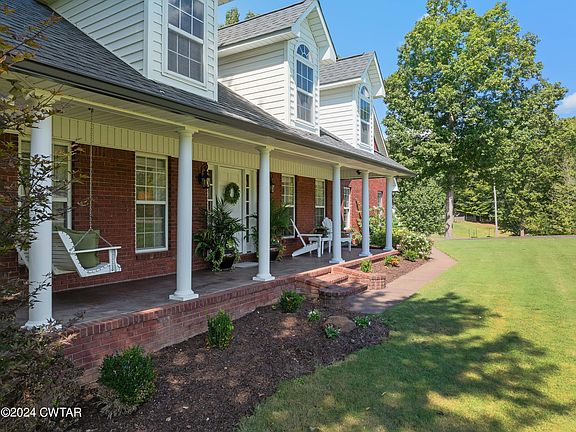 4th image of 775 Hidden Hills Cir