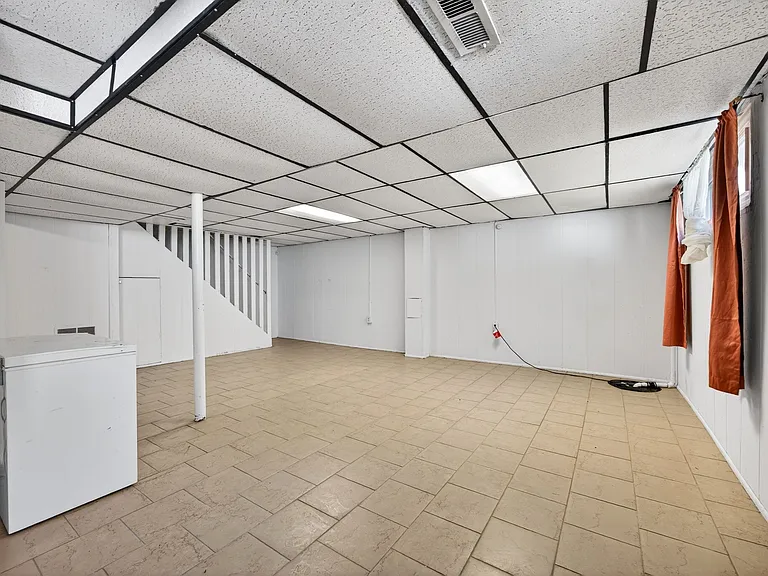 1141 Villaview Dr — Photo 32