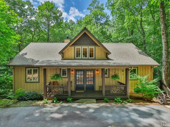 440 Buckberry Drive South, Sapphire, NC 28774