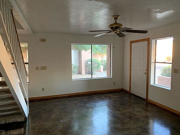 3rd image of 2845 E Tracy Ln #6