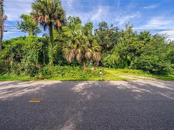 2nd image of 1628 Hancock Lone Palm Rd