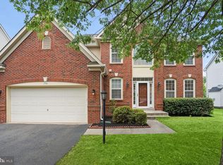 734 Bonnie Ridge Dr NE, Leesburg, VA 20176