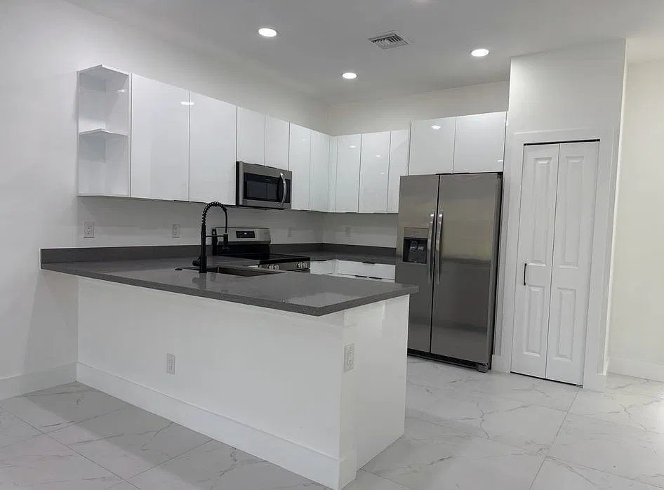 3 bed, 1200 sqft, $1,780 — Photo 4