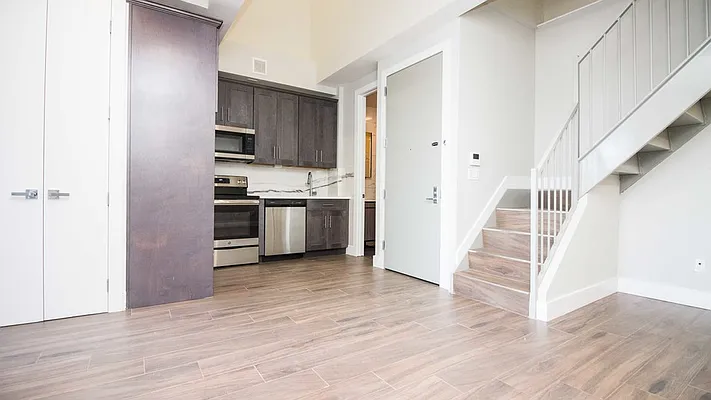 Rented by Nooklyn NYC LLC | media 62