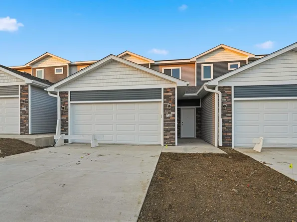 715 Campusside Pl, Norwalk, IA 50211