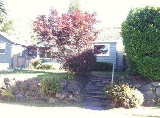 1215 NE 98th St, Seattle, WA 98115