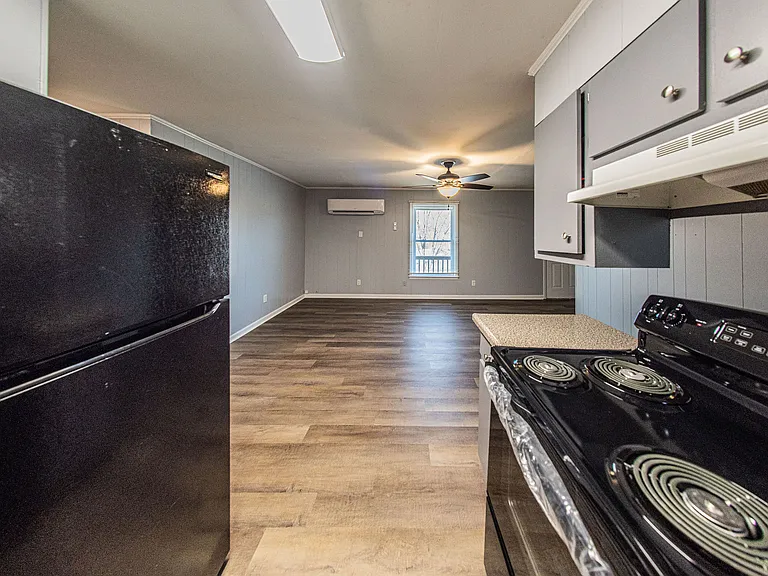 120 Lake Dr #2 — Photo 7