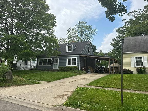 2nd image of 1923 W Bataan Dr