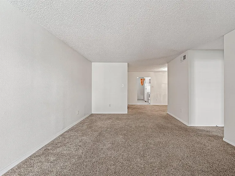 2800 Jeanetta St #406 — Photo 8