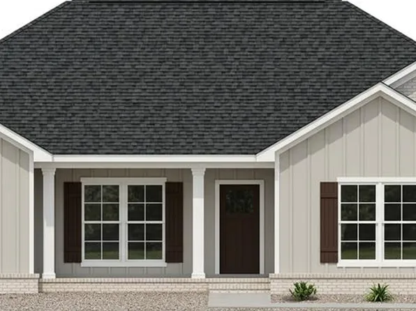 209 Woodstock, Headland, AL 36345