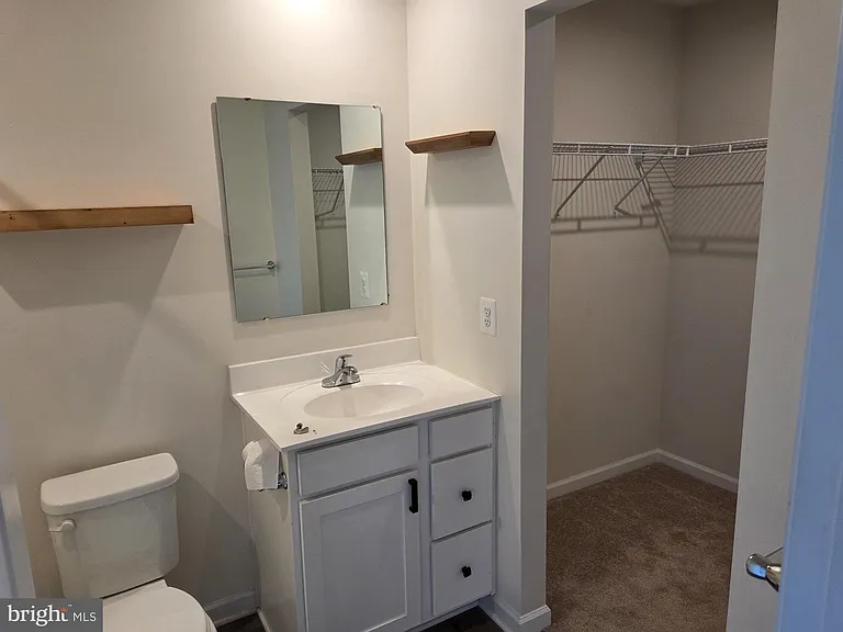 102 Spring Pl — Photo 15