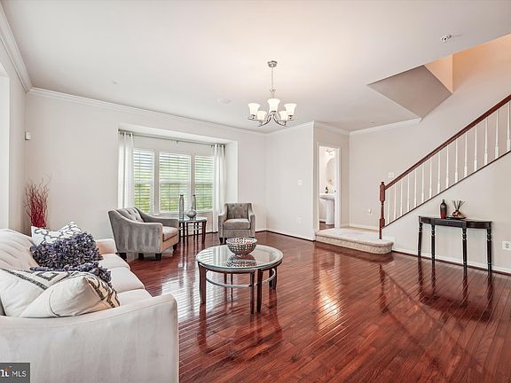 3rd image of 2106 Congresbury Pl