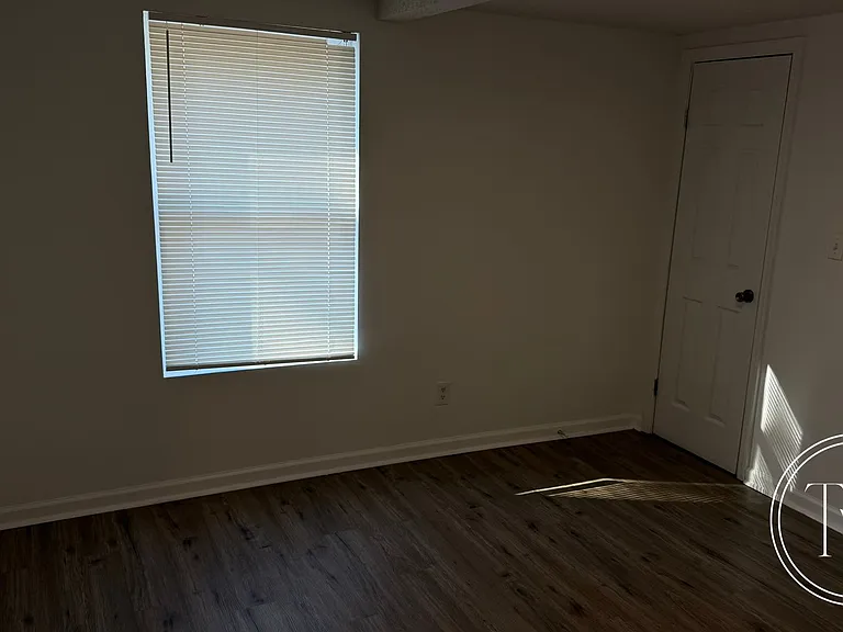 5202 Wendell St — Photo 10