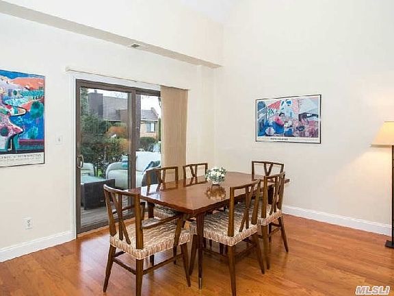 5th image of 169 Southgate Cres