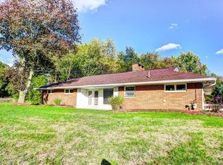 3908 Willowcrest Dr NW, Canton, OH 44718
