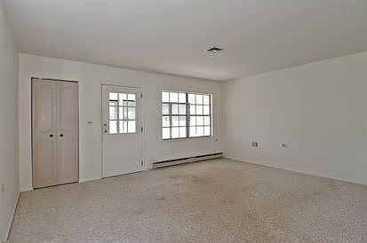 3rd image of 7409 Clarendon Ct