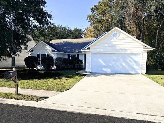 2nd image of 601 McIntosh Dr