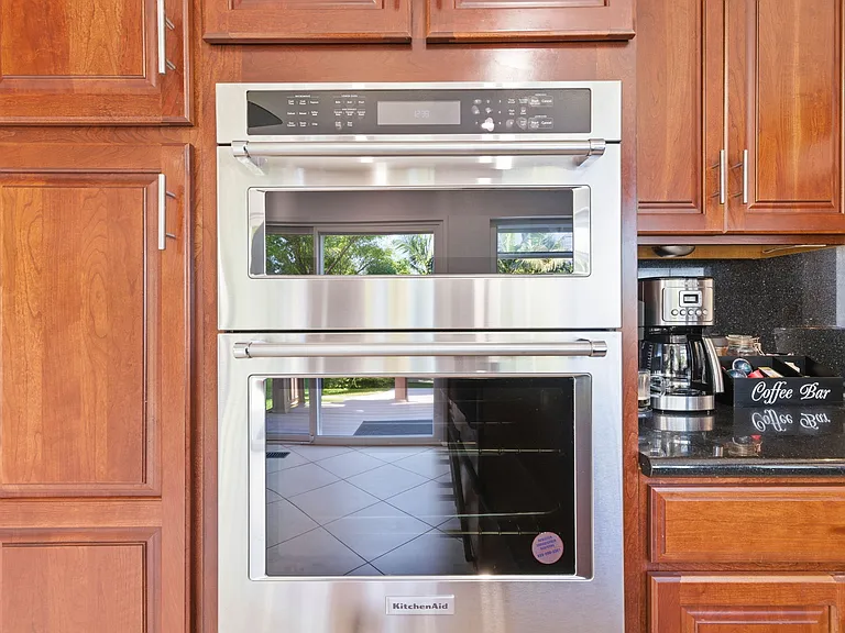 14225 Mango Dr — Photo 30