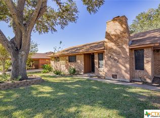 1007 Simpson Rd, Victoria, TX 77904