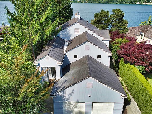 2nd image of 3402 W Lake Sammamish Pkwy NE