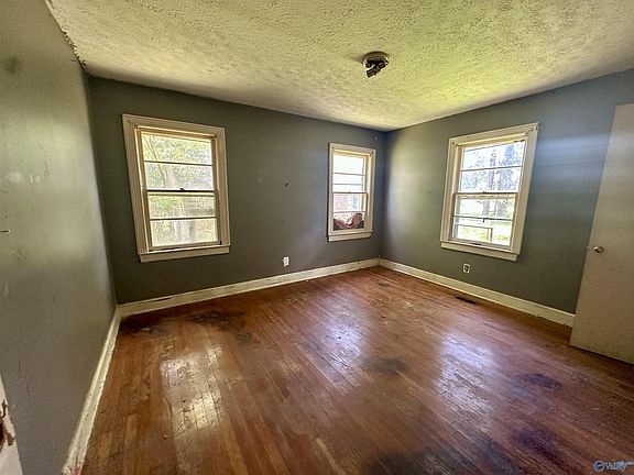 3rd image of 1306 River St
