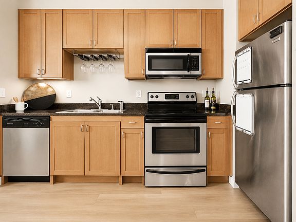 3rd image of 888 7th St Unit 136