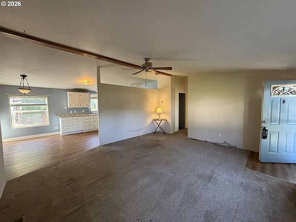 5th image of 21201 NE 58th St Unit 24