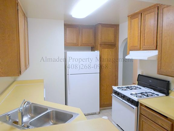 5th image of 219A Kiely Blvd