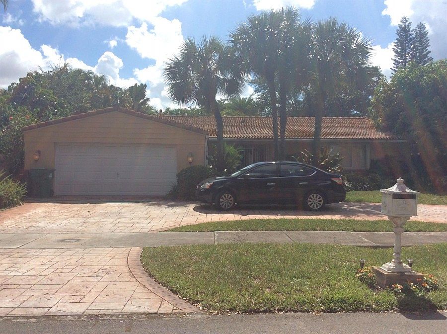 1st image of 15300 Durnford Dr