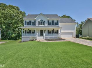 512 Inwood Trl, Lawrenceville, GA 30043