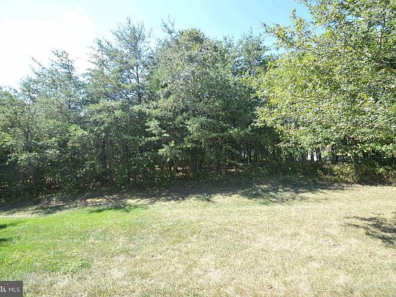 2nd image of 5757 Amelia Springs Cir