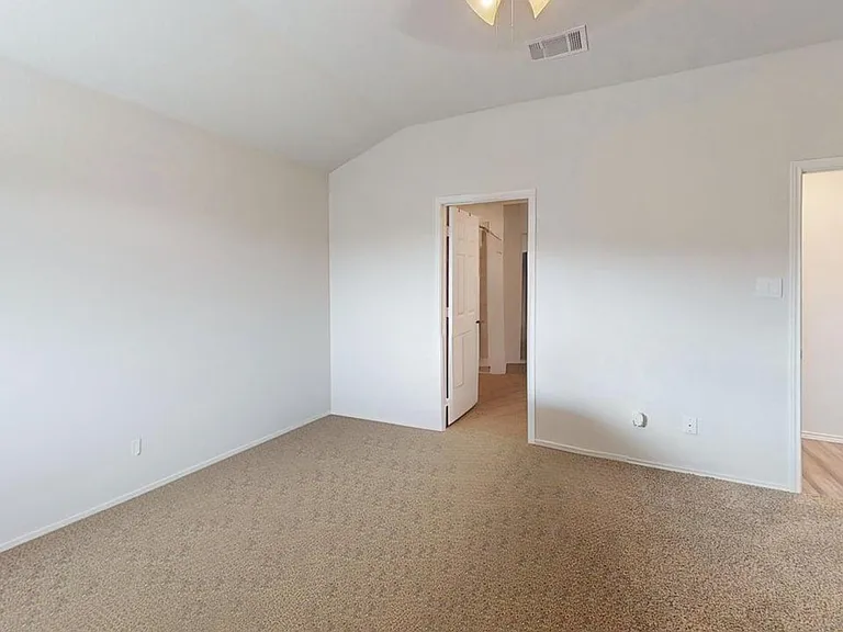 10016 Avendesora Rd — Photo 17