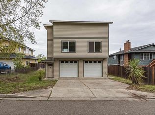 911 W 14th St, Port Angeles, WA