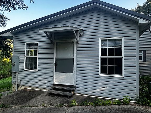 2nd image of 742 Old Sulphur Springs Rd