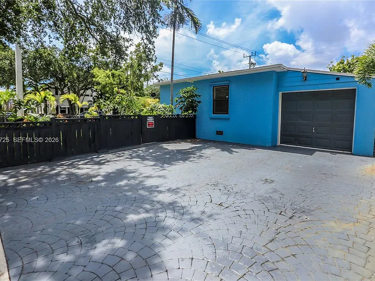 706 S 19th Ave — Photo 34