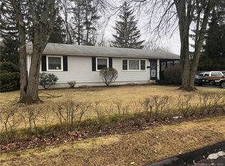 139 Willard Dr, Enfield, CT 06082