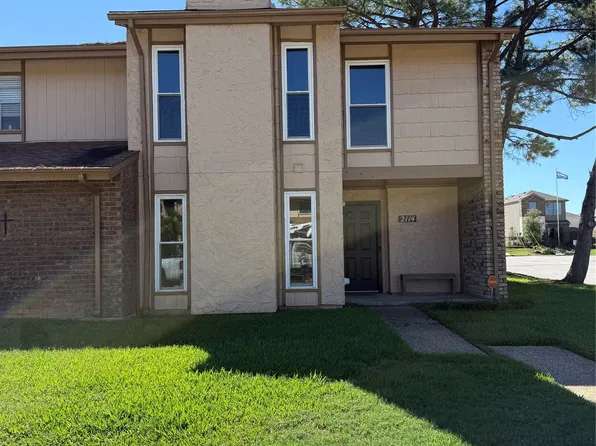2114 Westmoor Pl, Arlington, TX 76015