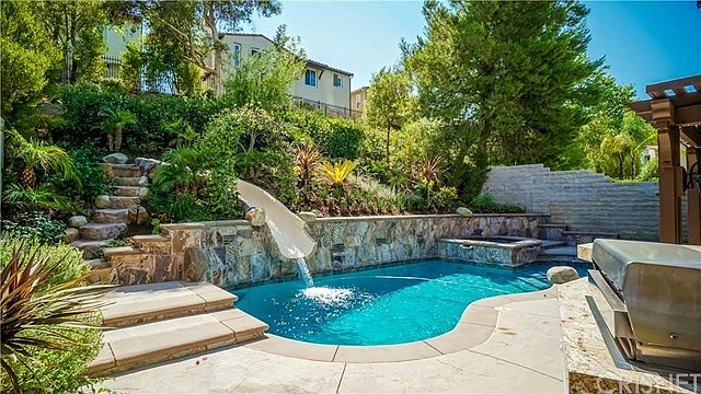 1st image of 24612 Garland Dr