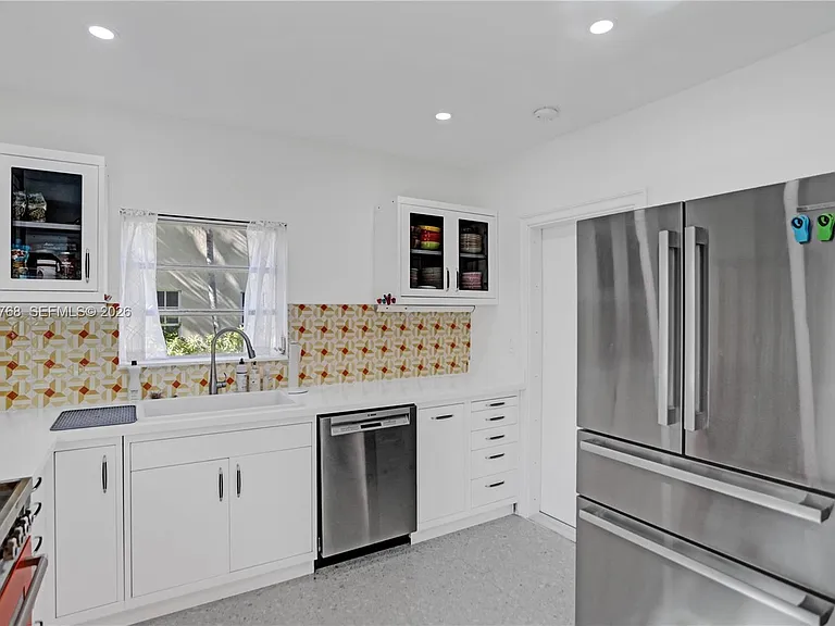 2214 Segovia Cir — Photo 9