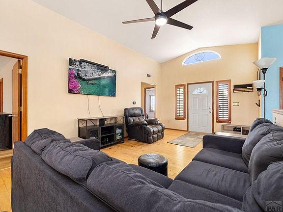 5th image of 1043 W Desert Sage Dr