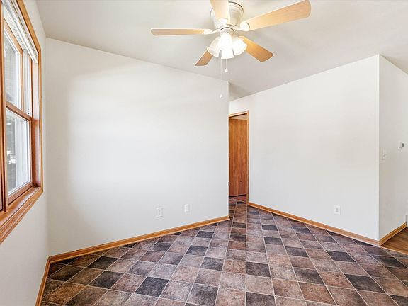 2nd image of 2224 Geele Ave