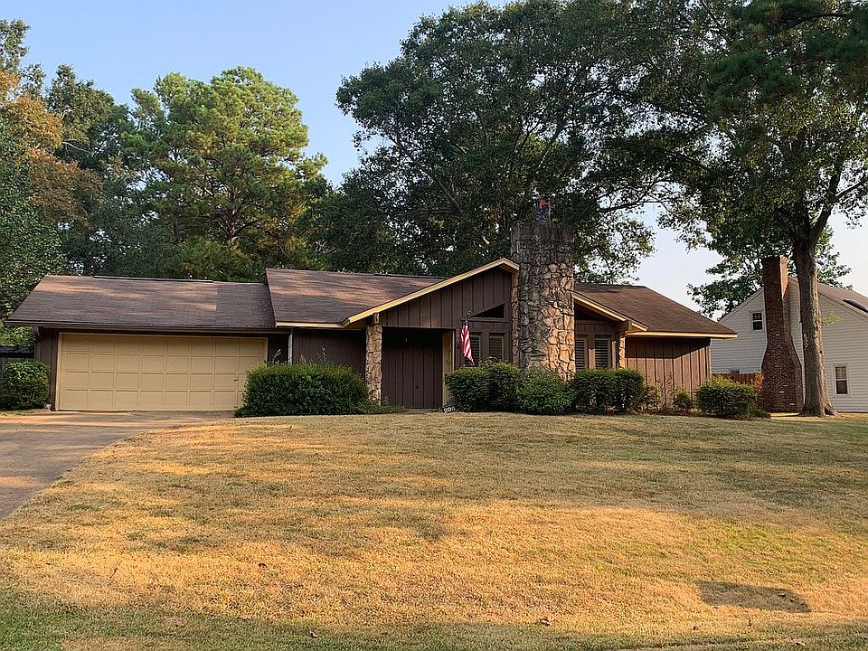 1st image of 206 Pecan Creek Dr