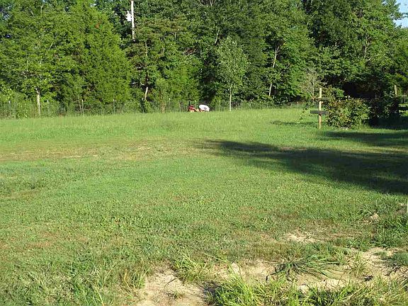 5th image of 156 Renee Dr