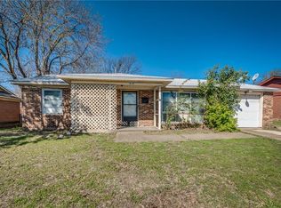 1634 SW 3rd St, Grand Prairie, TX 75051