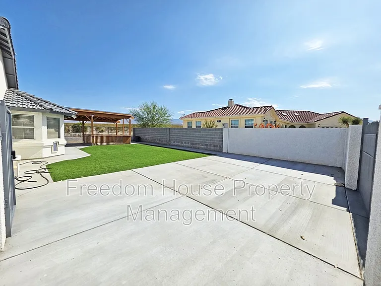 3630 E Vineyard Dr N — Photo 61