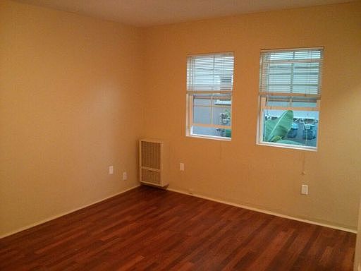 2nd image of 727 S Mansfield Ave APT 9