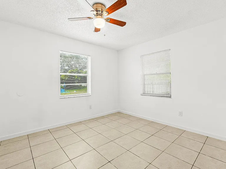 4790 Gulfstream Rd — Photo 16