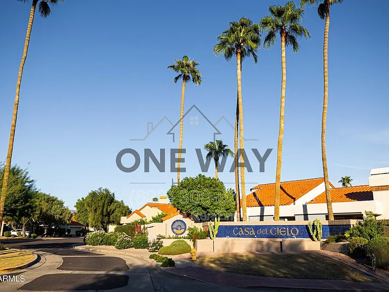 10086 E San Salvador Dr — Photo 4