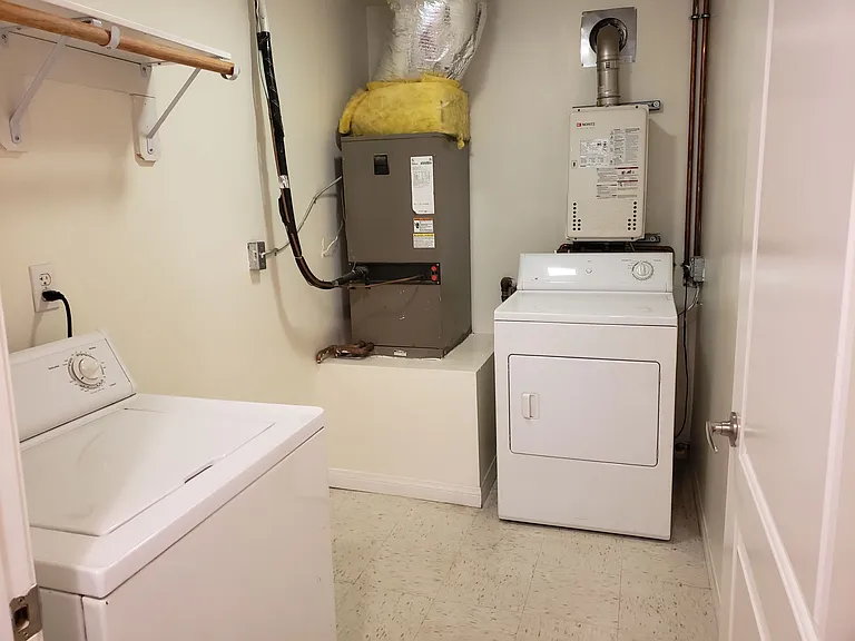 Sedona Apartments — Photo 16